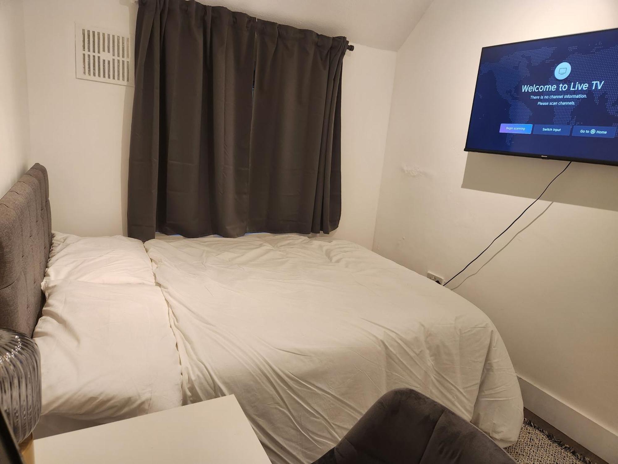 Flat With Work Station, Monitor, Smart Tv & Netflix Apartment London Luaran gambar